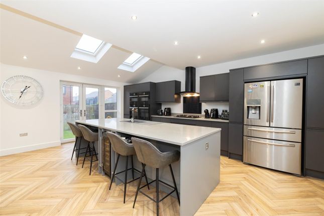 Kitchen Family Room
