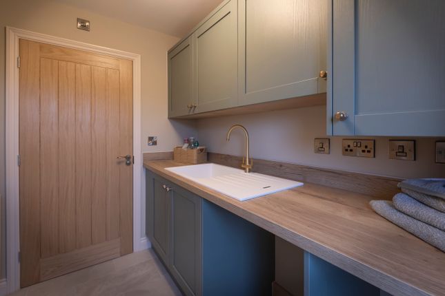 338 London, Buchan Way, Spalding photo 3