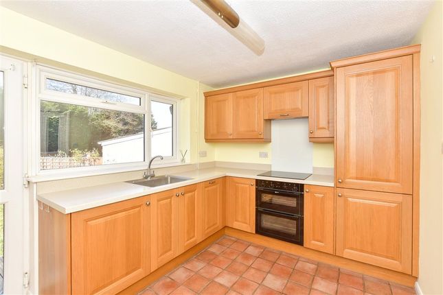 Tabret Close Kennington, Ashford photo 4