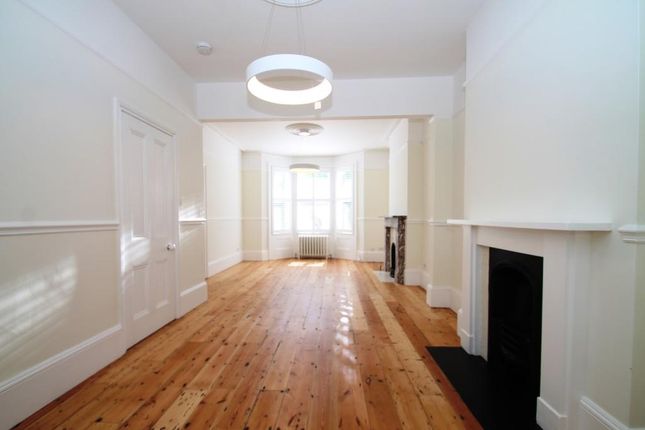 Town house for sale in Queens Park Road, Brighton