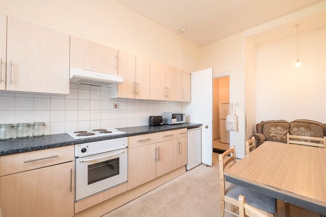 Flat 2F2, 43, Polwarth Gardens, Edinburgh photo 2