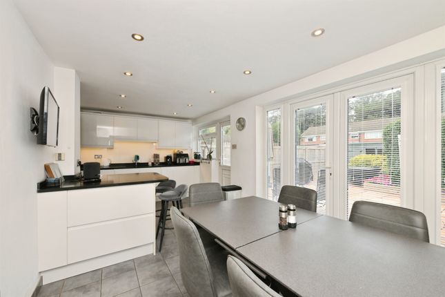 13, The Croft, Broxbourne photo 4
