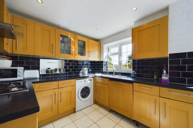 Property for sale in Shepherds Green, Chaulden
