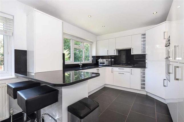 Thumbnail Flat to rent in Oak Lodge, A The Avenue, Hatch End, Pinner