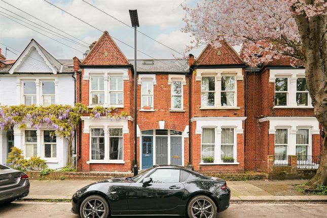 Thumbnail Flat for sale in Geraldine Road, Chiswick