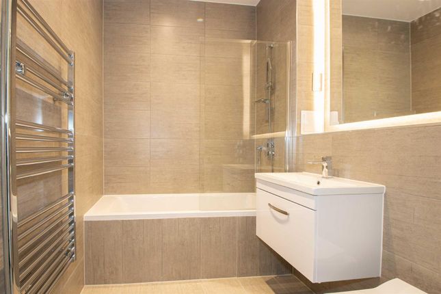 Atrium, 29, 2 Foxhunter Drive, Milton Keynes photo 4