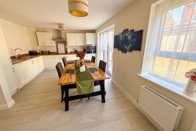 9 Shipps Way, Wigston photo 2