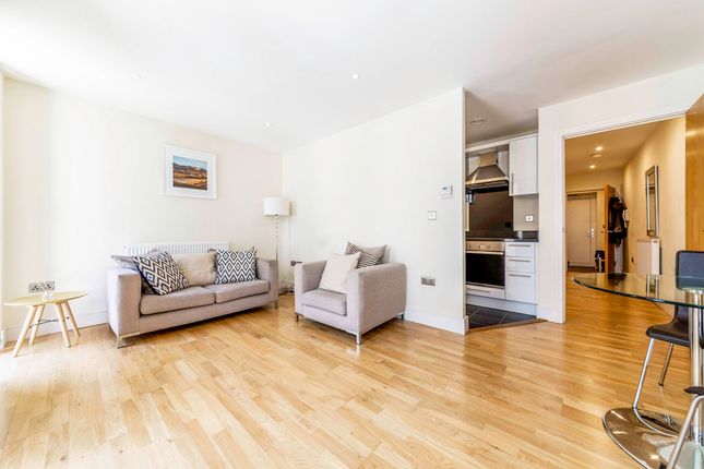 Flat 201, Causton House, Stockwell photo 2