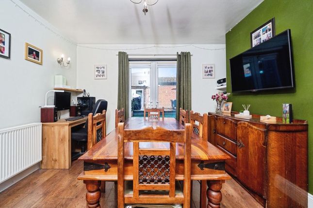 6, High Street, Market Rasen photo 4