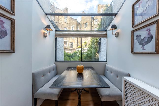 Breakfast Room