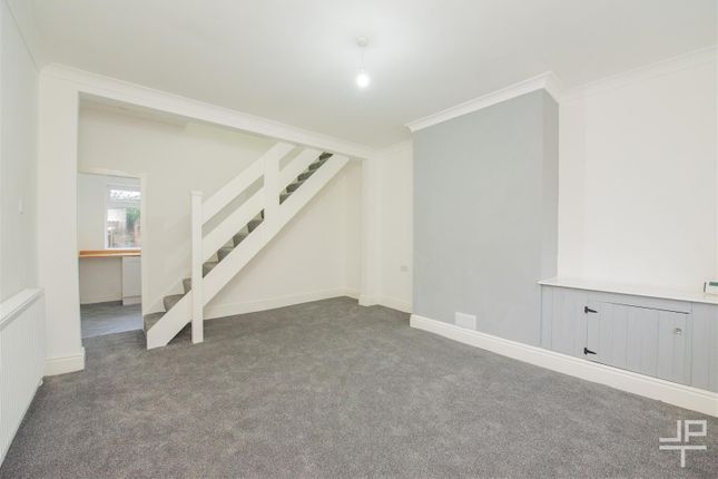 76, Heath Street, Warrington photo 2