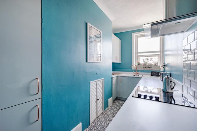 Flat 4, 4, Pelham Place, Pelham Road, Seaford photo 4