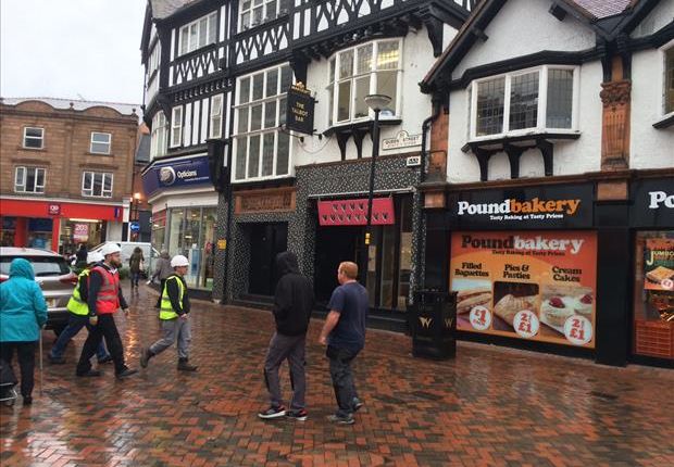 Retail premises to let in 2, Queen Street, Wrexham