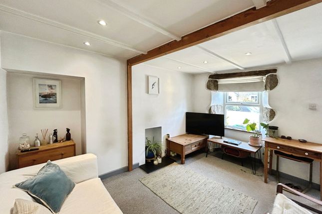6, Cross Street, Cornwall photo 2