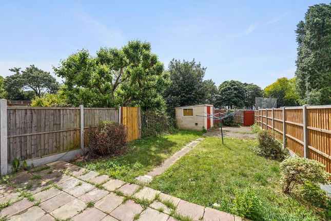 Portia Court, Keir Hardie Way, Barking photo 3