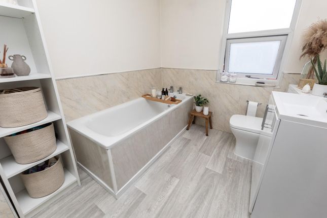 27, Nicholson Street, Castleford photo 4