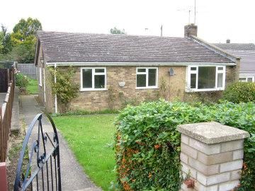 Thumbnail Bungalow to rent in Spinney Road, Ketton, Peterborough