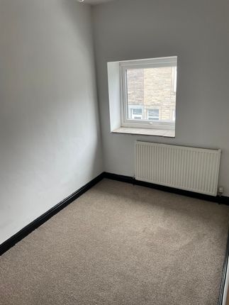 20, Clarence Street, Barnoldswick photo 4