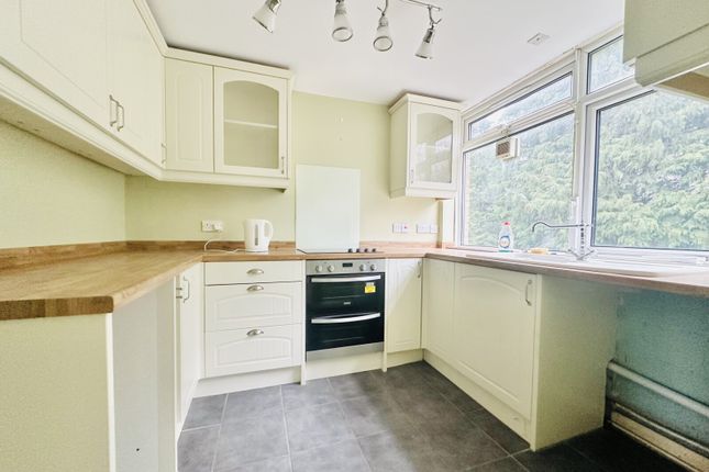 9, Woodlands, Hampshire photo 3