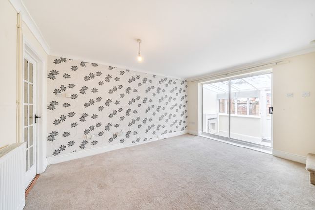 18, Shirley Close, Malvern photo 4