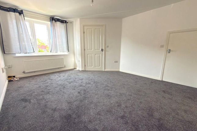 37, Guardian Way, Luton photo 4