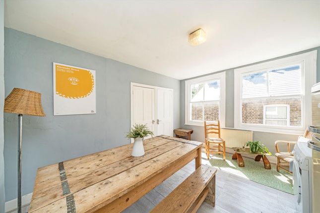 15, Hillcourt Road, London photo 4