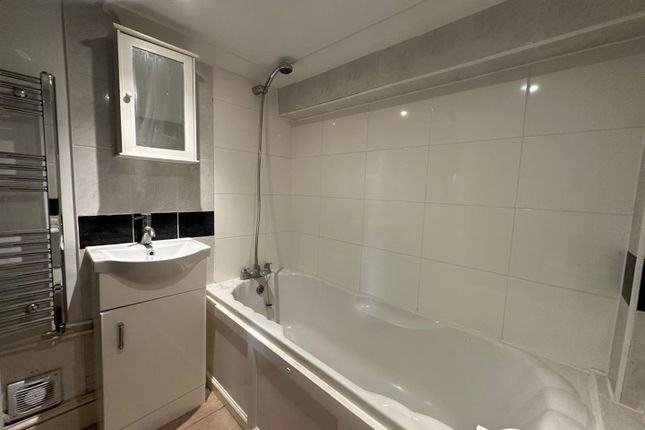 85A, Boston Manor Road, Brentford photo 5