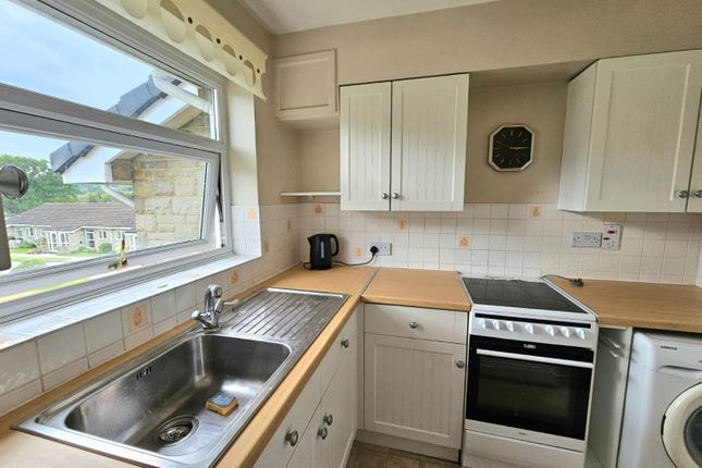 8 Elm Lodge, Hopton Road, Dursley photo 2