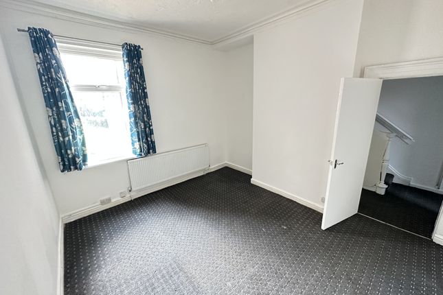 Terraced house to rent in Kirkmanshulme Lane, Manchester