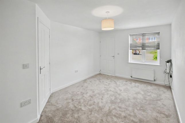 6, Seawell Road, Corby photo 2