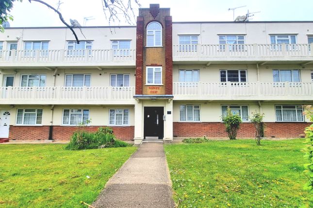 Flat for sale in Princes Drive, Harrow