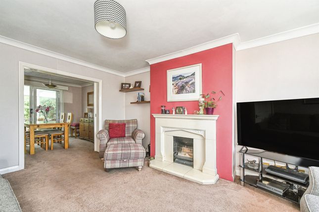 58, Pleydell Road, Swindon photo 4