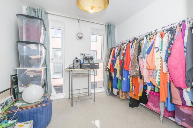 Flat for sale in Neptune Road, Barry