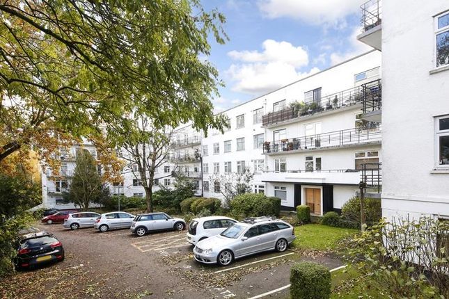 Thumbnail Flat for sale in Taymount Rise, Forest Hill, London