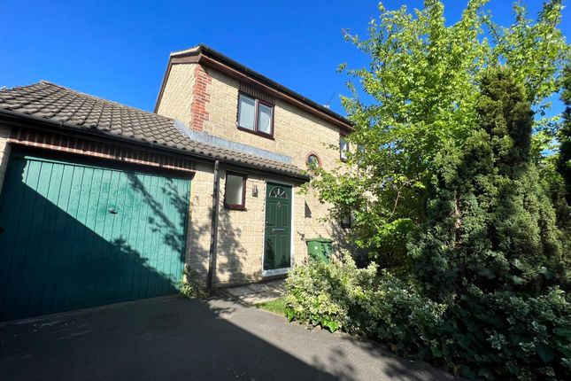 3-bed house on 3, Swindon, £1,500/mo