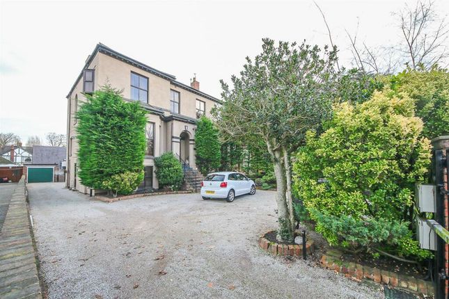 6 Bedroom Flat in PR8 1HU