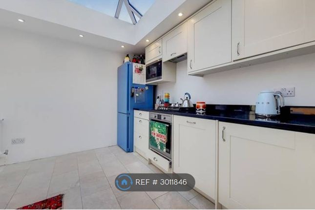 B Mortlake Road, Kew, Richmond photo 3
