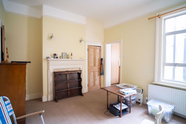 24 Roman Road, Cheltenham photo 3