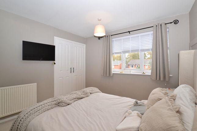 62, Wentworth Drive, Grantham photo 2