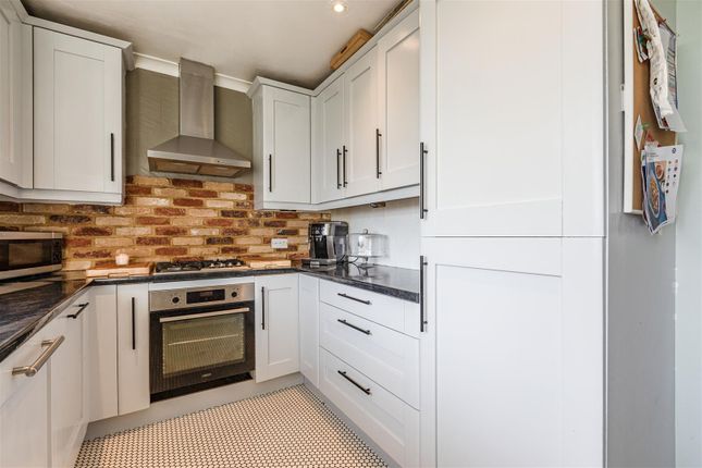 Flat for sale in Copthall Way, New Haw, Addlestone