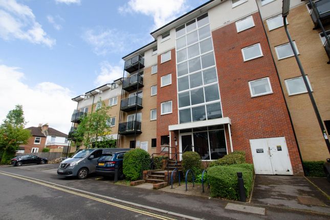 Flat for sale in Seacole Gardens, Shirley, Southampton