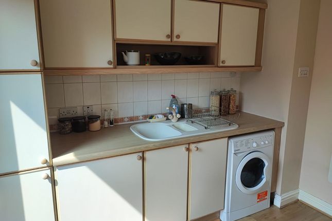 Flat to rent in Great Western Road, Glasgow
