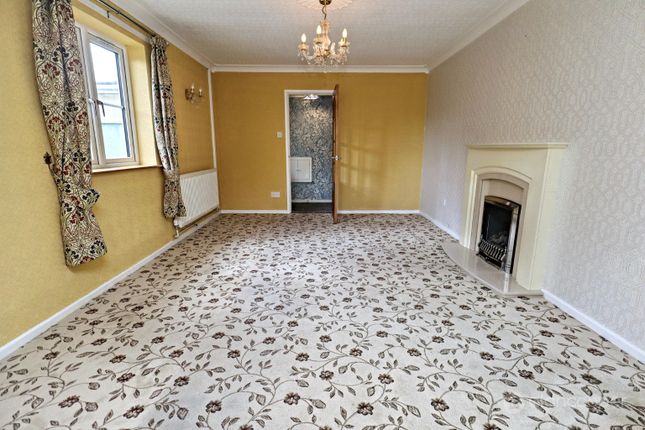 26, Windermere Avenue, Nuneaton photo 4