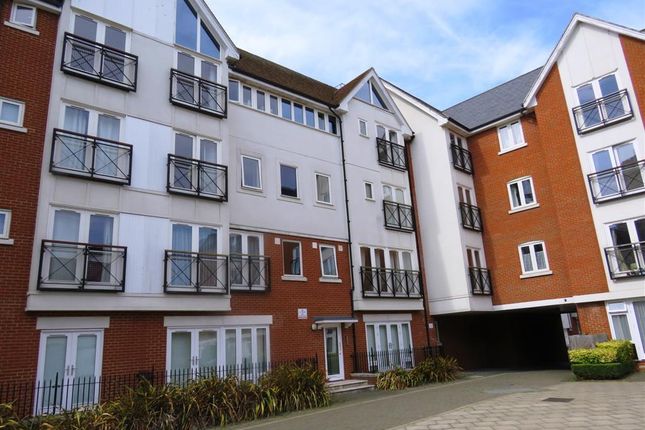 Flat to rent in Tannery Square, Canterbury