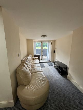 Flat 3, 45 , Whalley Road, Manchester photo 5