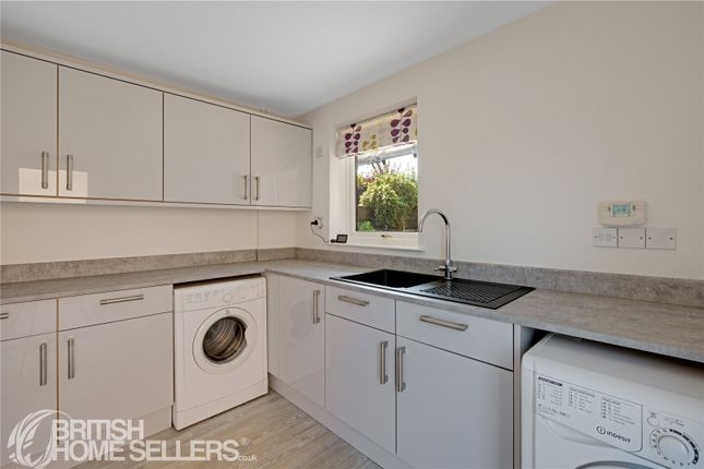 26B,, High Street, Newport Pagnell photo 4