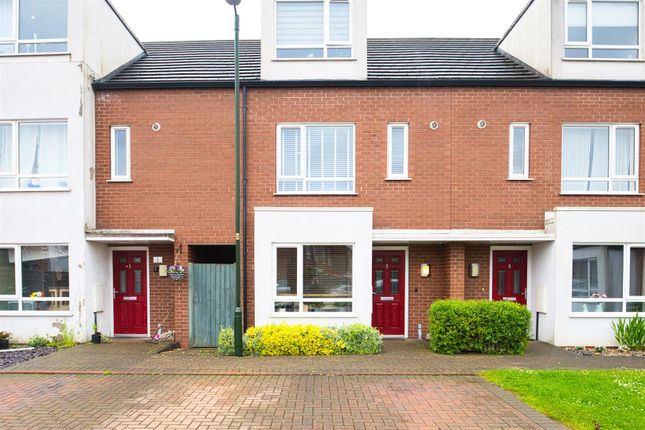 Thumbnail Town house for sale in Elizabeth Mews, Grimsby