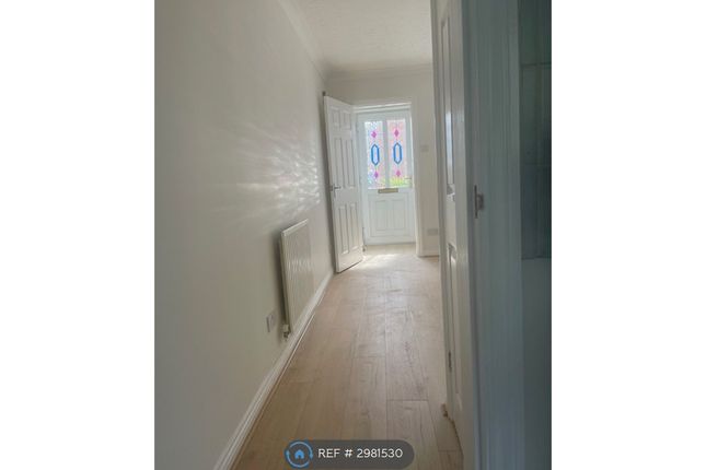 Ferrars Court, Thorpe Astley, Braunstone, Leicester photo 3
