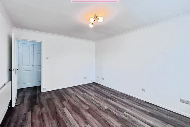 Berkeley Court,Flat 15, Nightingale Way, Swanley photo 3
