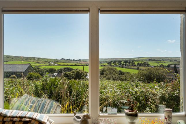 Seahorse Cottage, 23, Halsetown, Cornwall photo 4